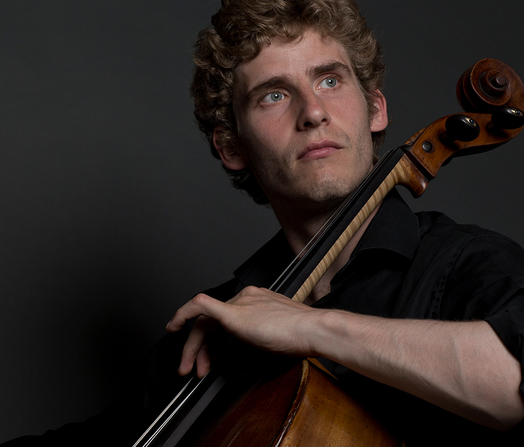 Helt klassiskt: Andreas Brantelid spelar Bachsviter